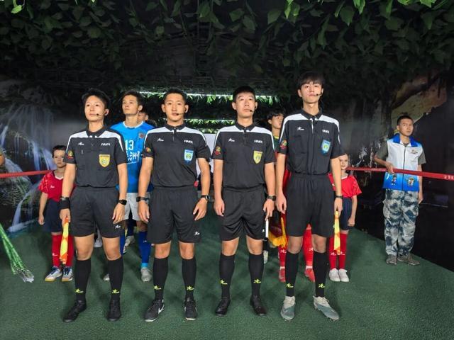 足球教师, span, span 足球教师, span, span