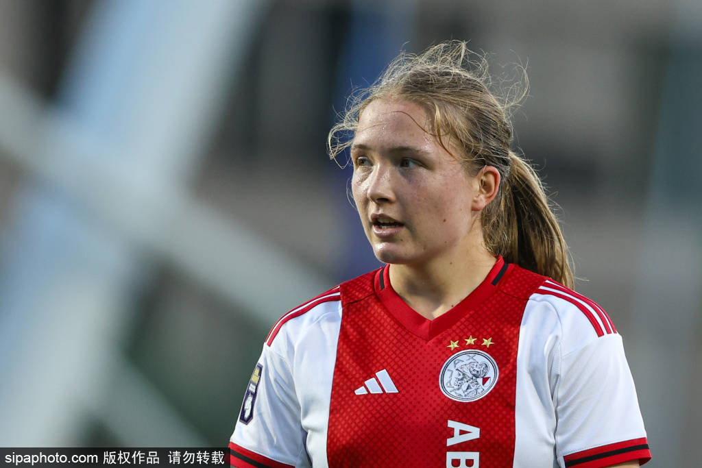 己最大努力 己最大努力