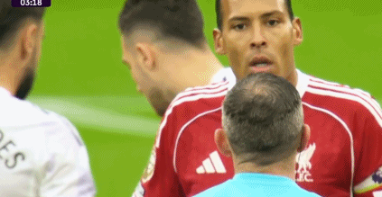 利物浦球员, 曼联客场对