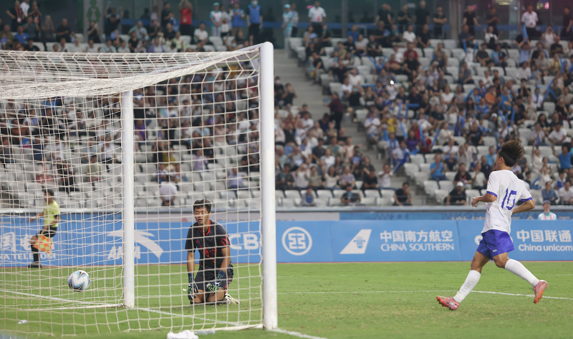 img, 男足广东队